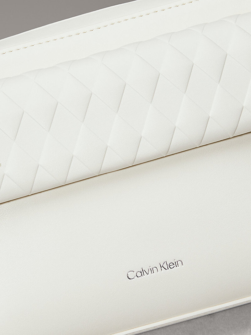 Calvin Klein Beyaz Renkli Kadın Mini Quilt Camera Çanta
