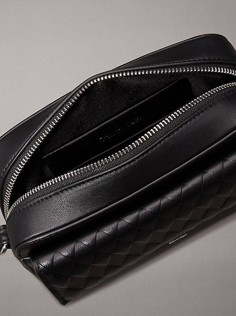 Calvin Klein Siyah Renkli Kadın Mini Quilt Camera Çanta