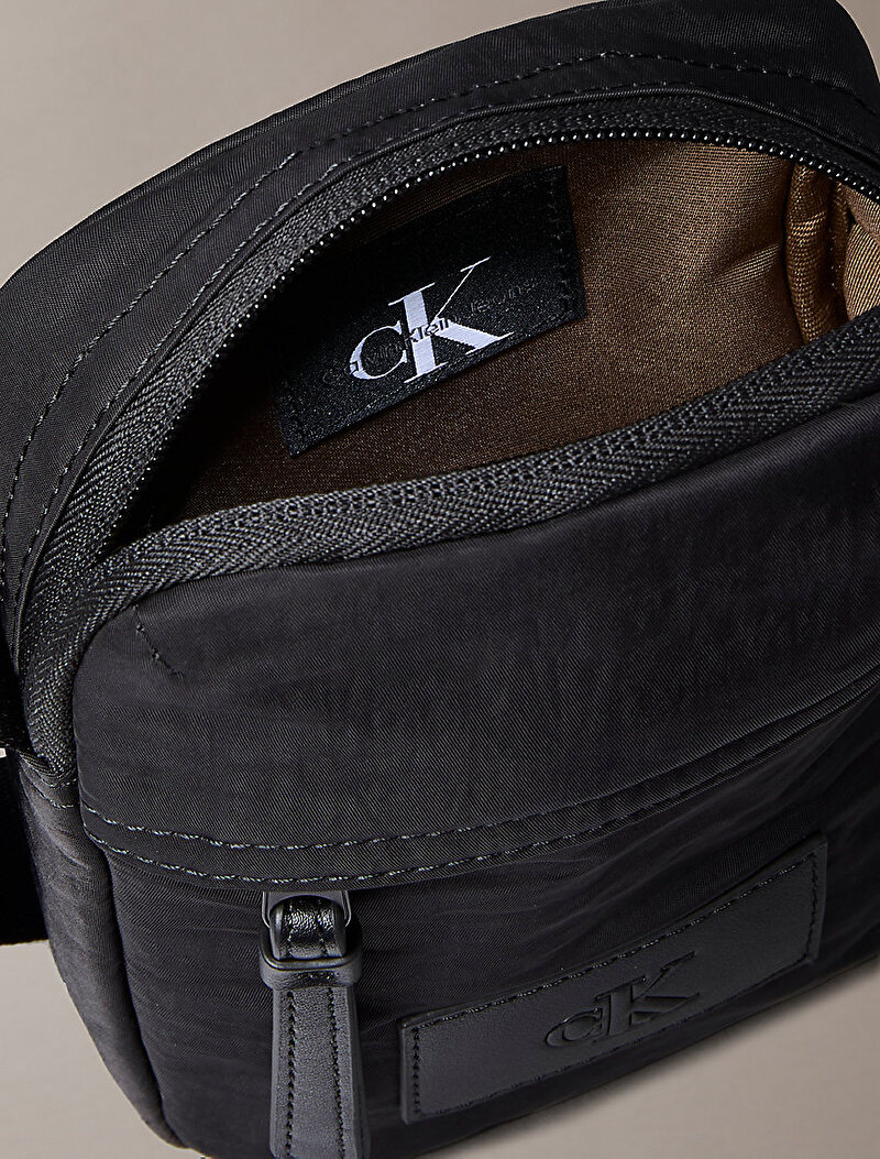 Calvin Klein Siyah Renkli Erkek Metro Nylon Reporter Çapraz Çanta