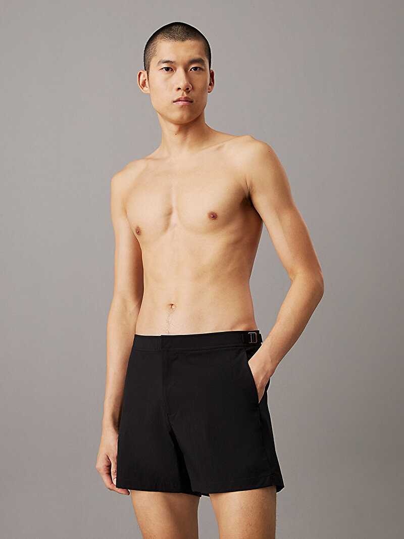 Calvin Klein Siyah Renkli Erkek Medium Tailored Deniz Şortu