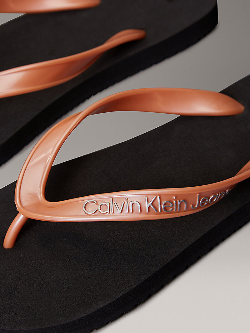 Calvin Klein Pembe Renkli Kadın Plaj Terliği