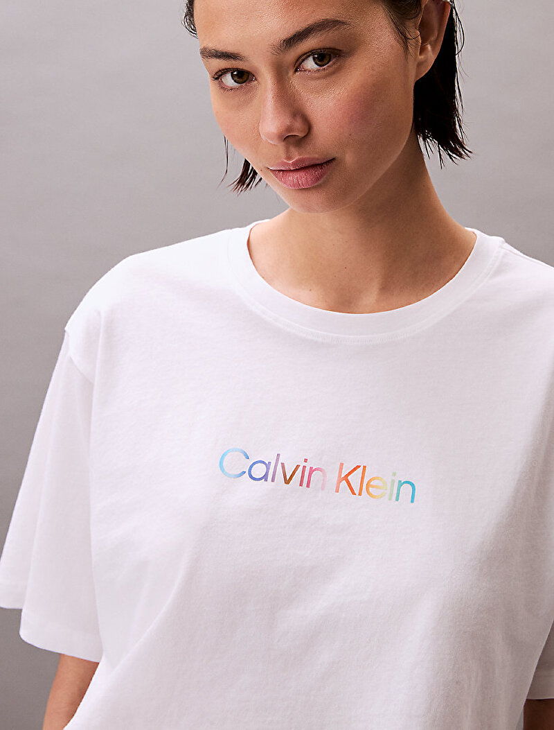 Calvin Klein Beyaz Renkli Kadın Cotton Boxy Crop Sweatshirt