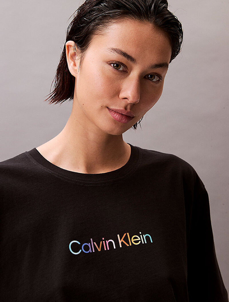 Calvin Klein Siyah Renkli Kadın Cotton Boxy Crop Sweatshirt
