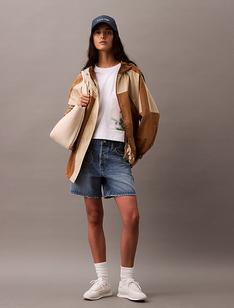 Calvin Klein Beyaz Renkli Kadın Fashion Fit Flora T-shirt
