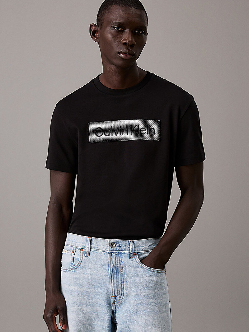 Calvin Klein Siyah Renkli Erkek Textured Embroidery T-shirt