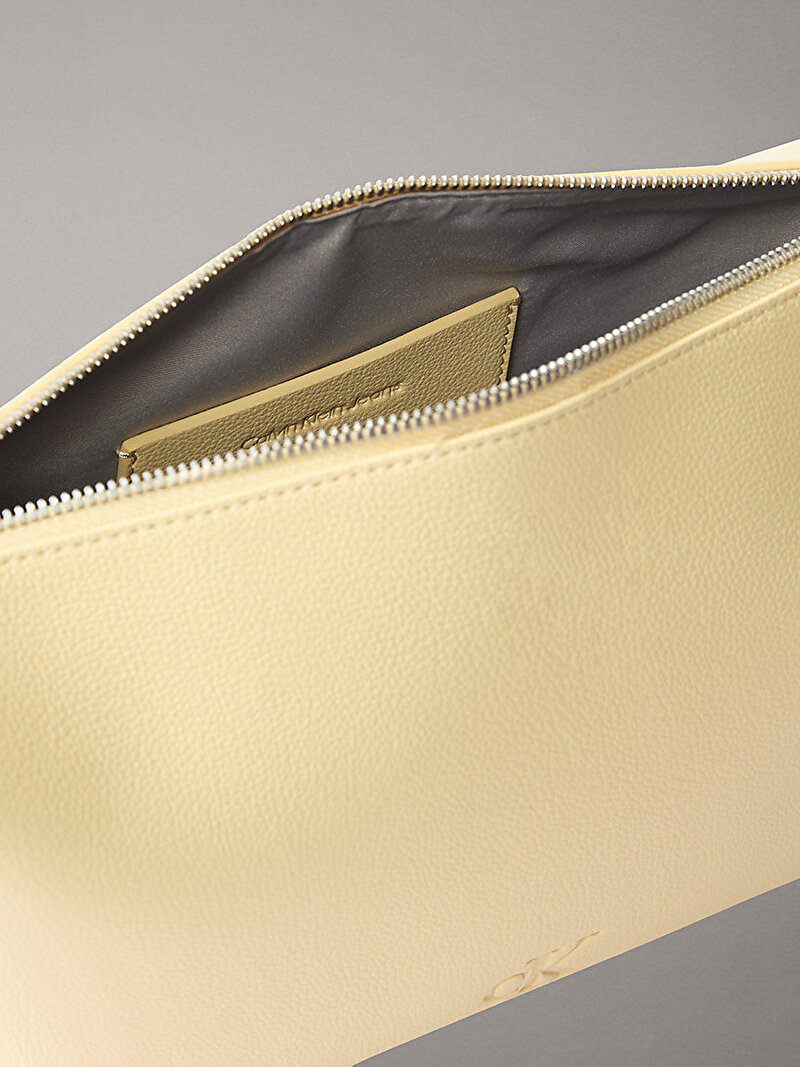 Calvin Klein Sarı Renkli Kadın Ultralight Omuz Çantası