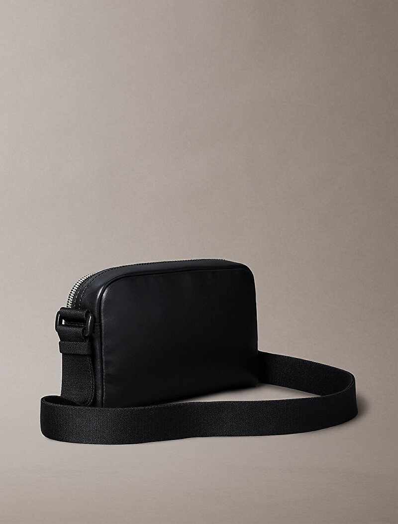 Calvin Klein Siyah Renkli Erkek Monologo Camera Çanta