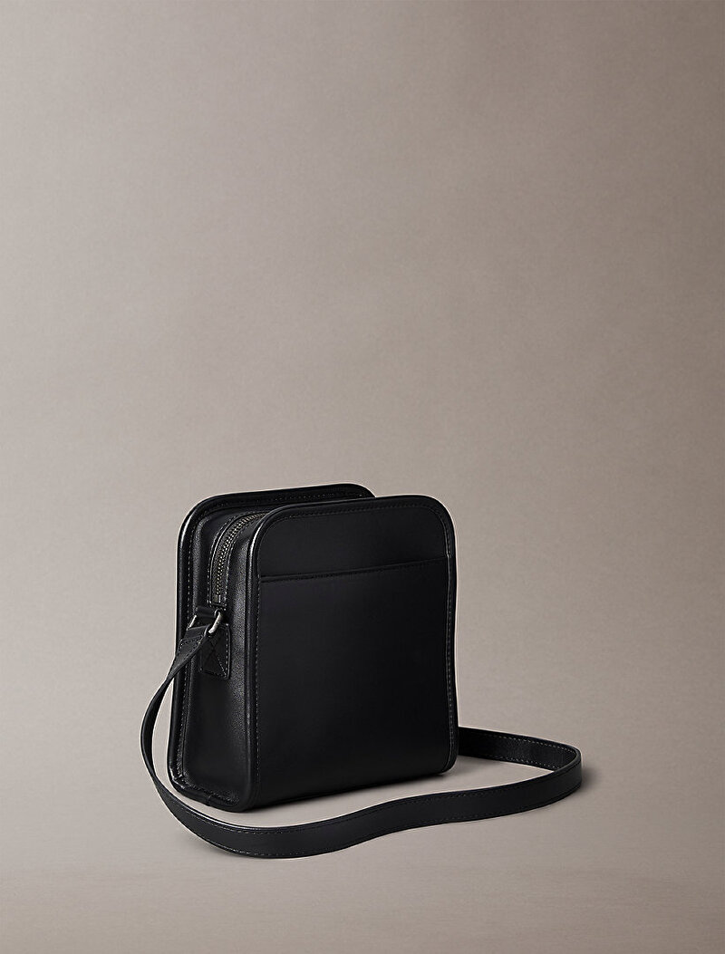 Calvin Klein Siyah Renkli Erkek Sculpted Impression Çapraz Çanta