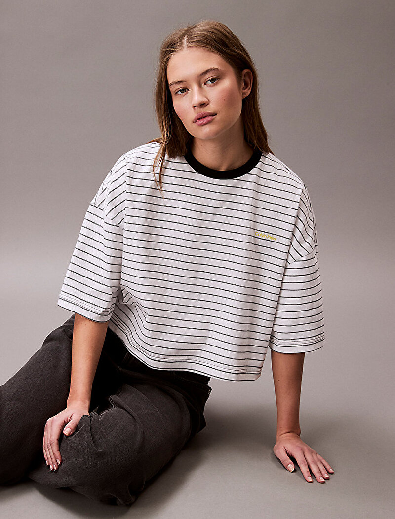 Calvin Klein Beyaz Renkli Kadın Cropped Stripe Boxy T-shirt