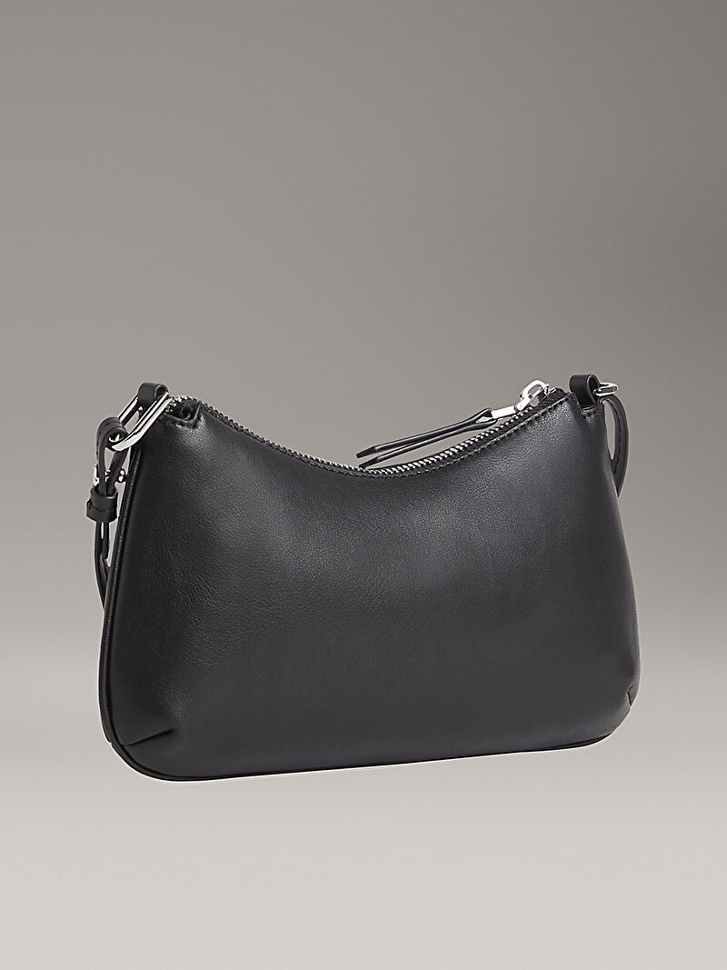 Calvin Klein Siyah Renkli Kadın CK Must Çapraz Çanta