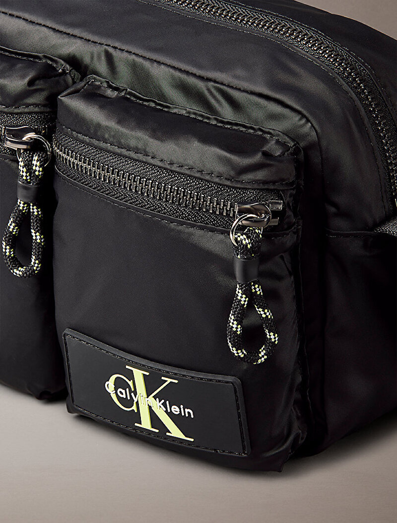Calvin Klein Siyah Renkli Erkek Tech Utility Camera Çanta