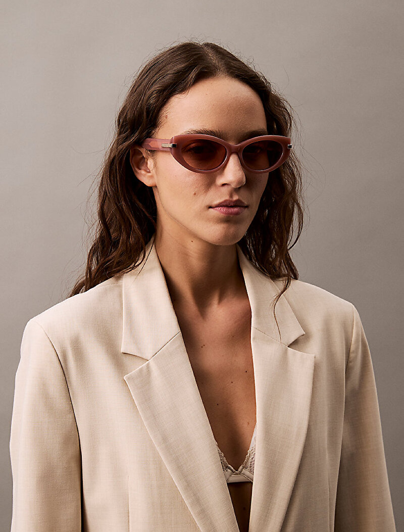 Calvin Klein Pembe Renkli Kadın Cat Eye Güneş Gözlüğü
