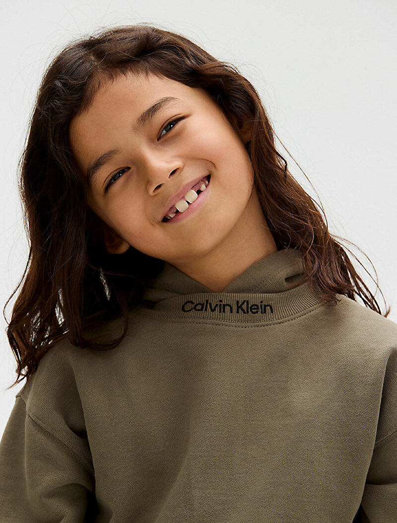 Calvin Klein Yeşil Renkli Erkek Çocuk Neck Embro Logo Sweatshirt