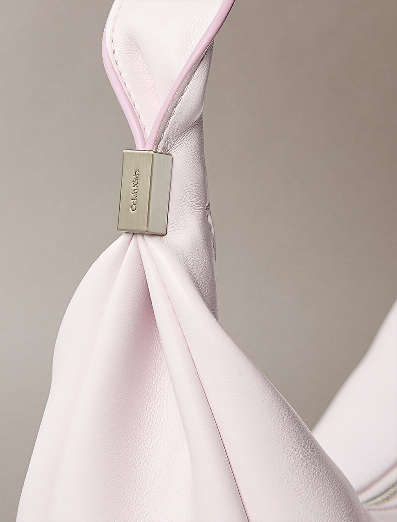 Calvin Klein Pembe Renkli Kadın Pinched Soft Omuz Çantası