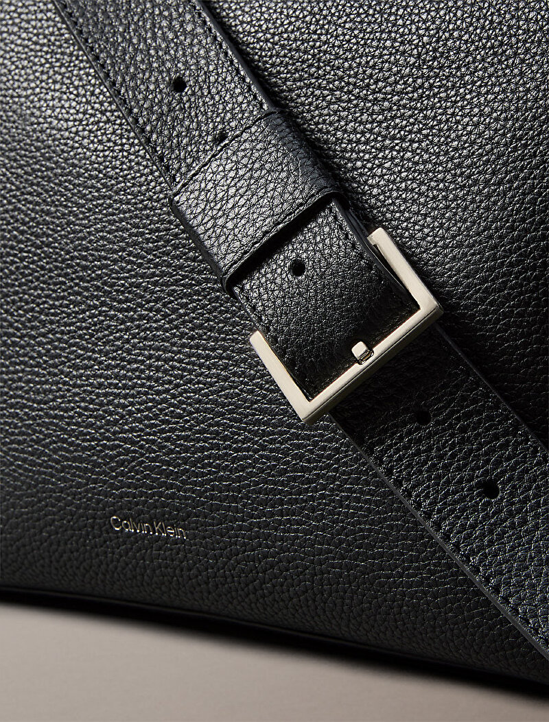 Calvin Klein Siyah Renkli Erkek Micro Pebble Messenger Çapraz Çanta