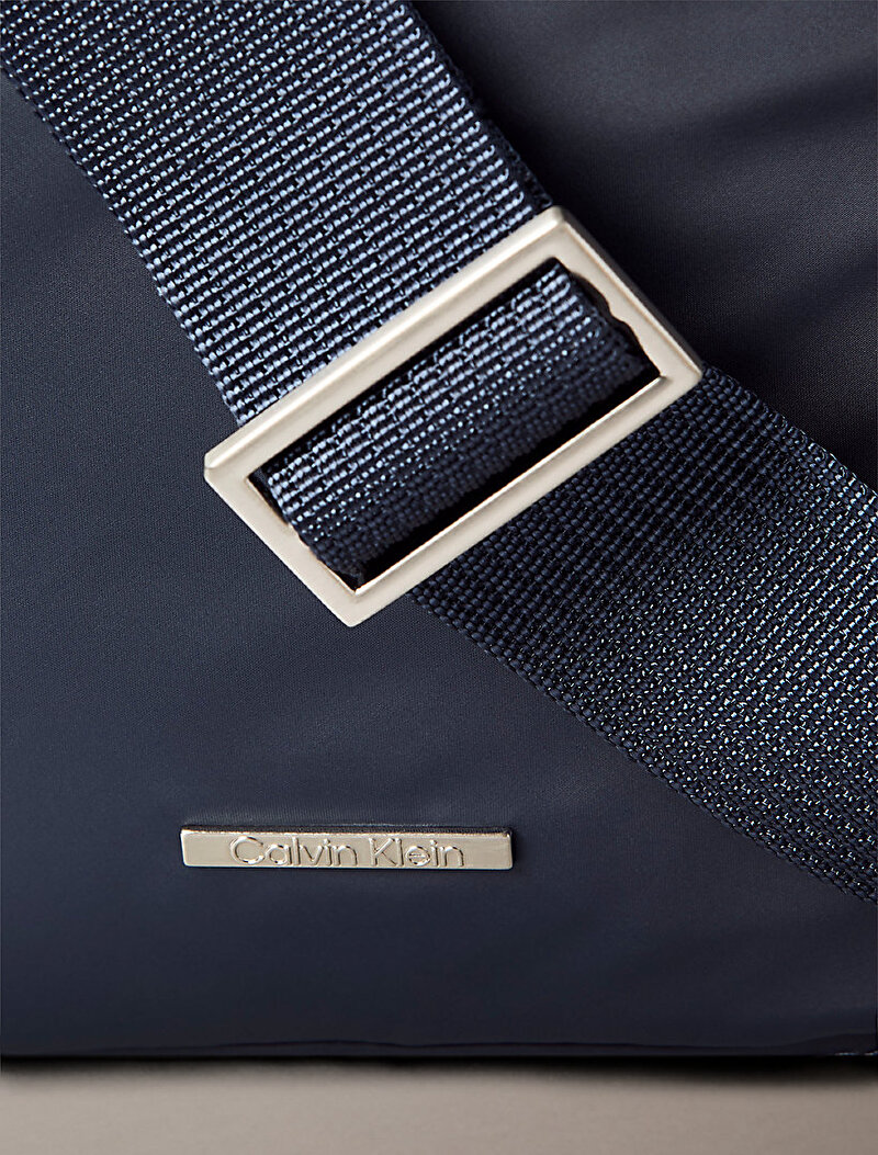 Calvin Klein Çok renkli Renkli Erkek Sleek Nylon Çapraz Çanta