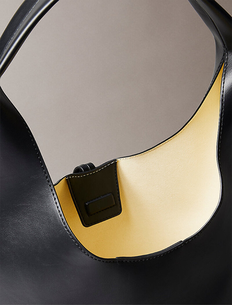 Calvin Klein Siyah Renkli Kadın Stone Lock Slouchy Çapraz Çanta