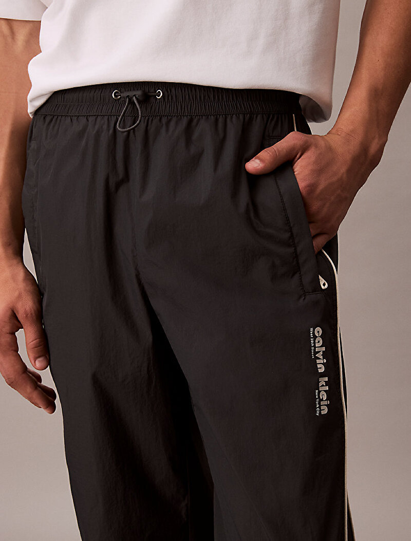 Calvin Klein Siyah Renkli Erkek Relaxed Crinkle Pantolon