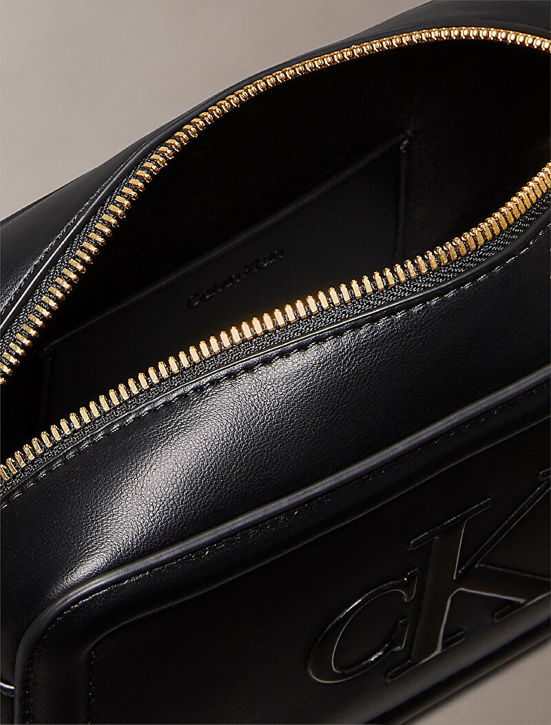 Calvin Klein Siyah Renkli Kadın Bold Ck Camera Çanta