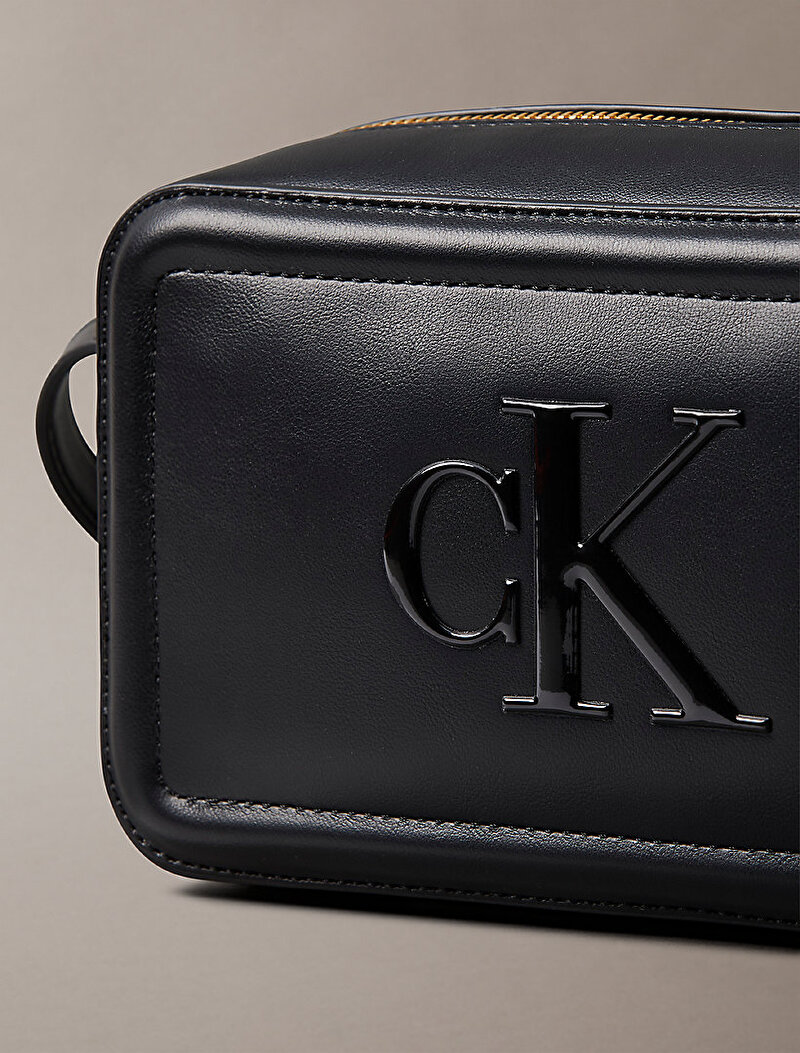 Calvin Klein Siyah Renkli Kadın Bold Ck Camera Çanta