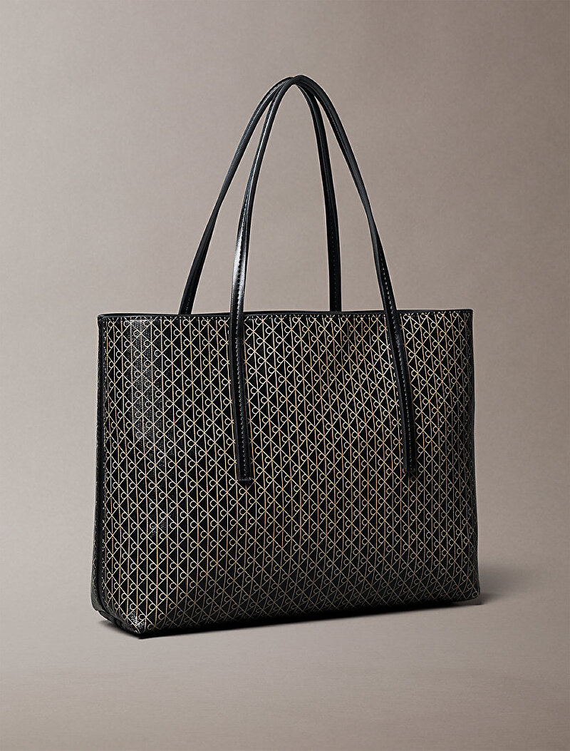 Calvin Klein Siyah Renkli Kadın Emblem Small Tote Çanta