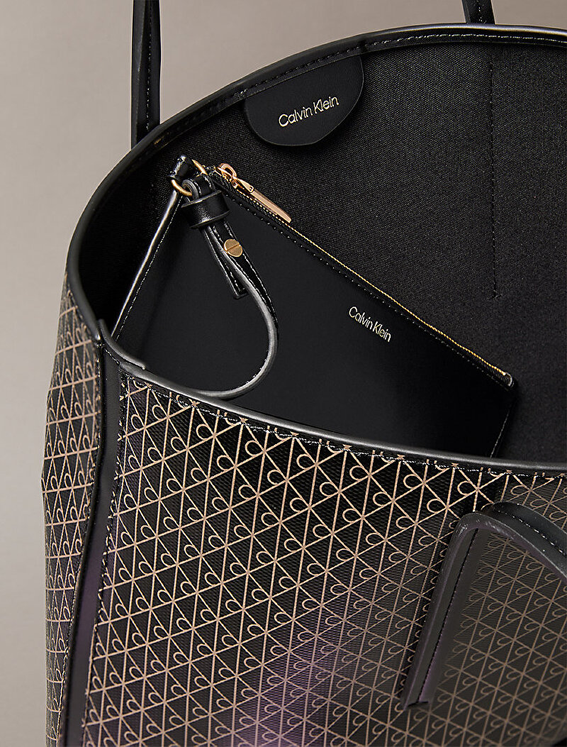 Calvin Klein Siyah Renkli Kadın Emblem Small Tote Çanta