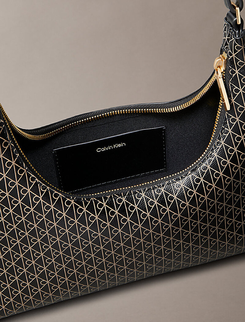 Calvin Klein Siyah Renkli Kadın Emblem Omuz Çantası