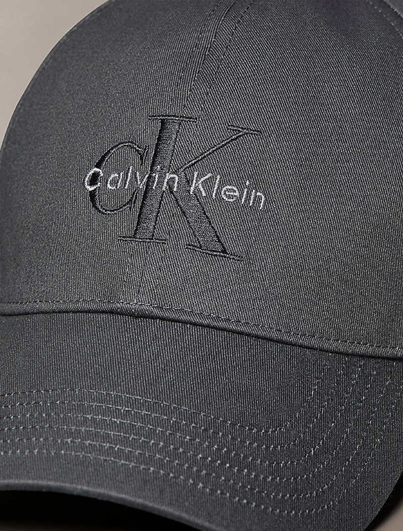 Calvin Klein Gri Renkli Erkek Monologo Embroidery Şapka