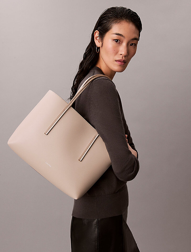 Calvin Klein Bej Renkli Kadın Foil Logo Small Tote Çanta