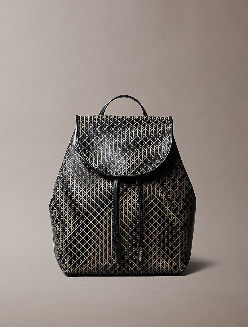 Kadın Eemblem Flap Sırt Çantası