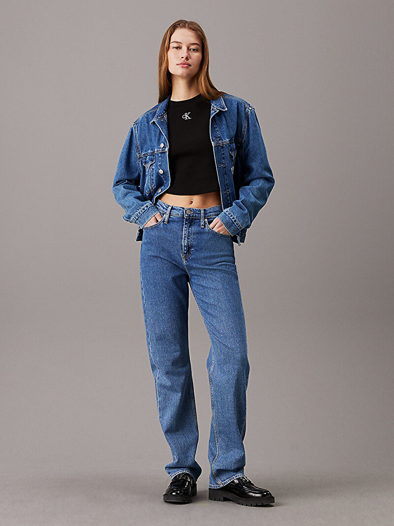 Calvin Klein Siyah Renkli Kadın Slim Crop Kesim T-Shirt 