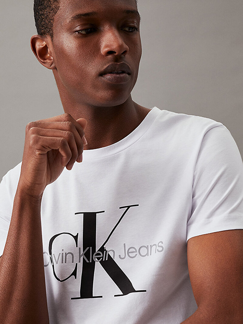 Calvin Klein Beyaz Renkli Erkek Core Monogram Slim Beyaz T-Shirt