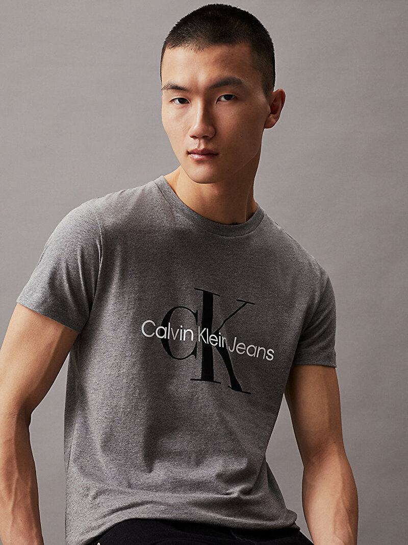 Calvin Klein Gri Renkli Erkek Core Monogram Slim Gri T-Shirt