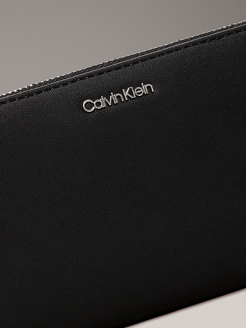 Calvin Klein Siyah Renkli Kadın Z/A Cüzdan