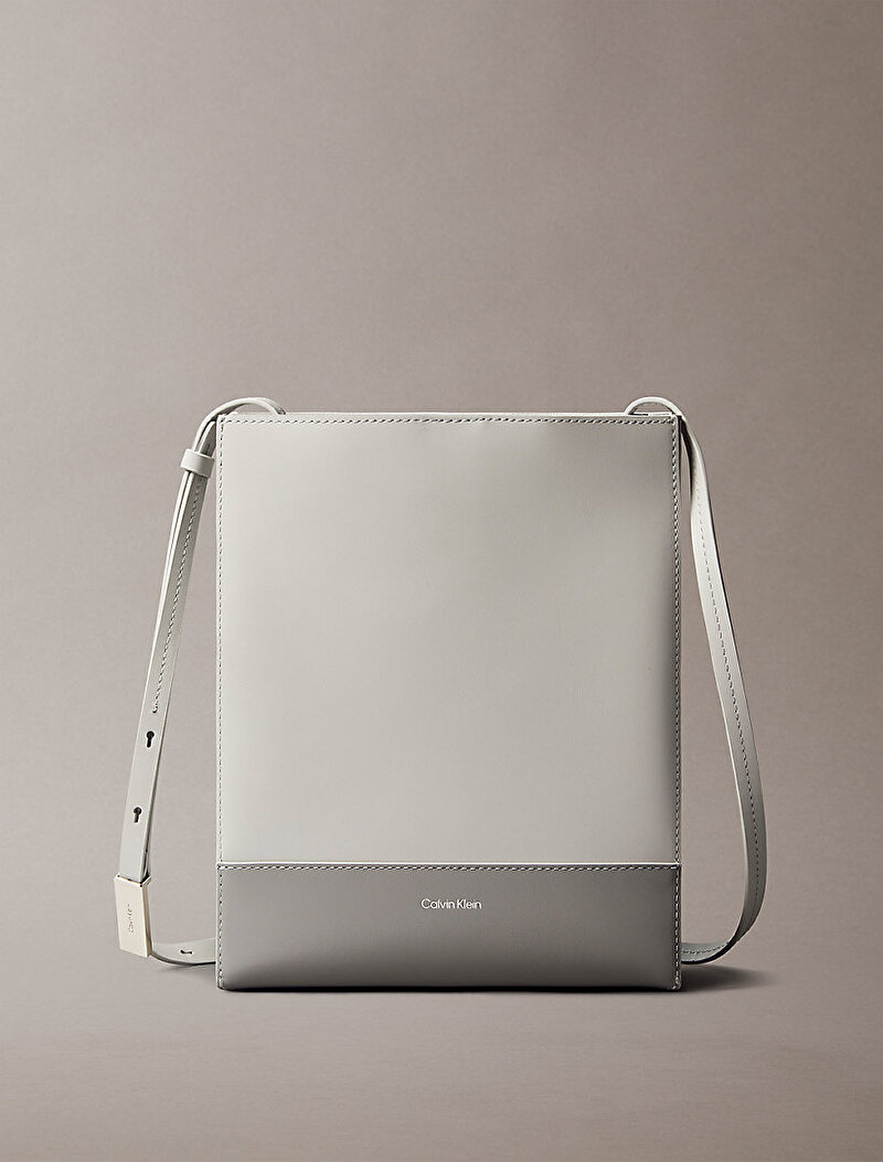 Calvin Klein Gri Renkli Kadın Line Leather Colorblock Çapraz Çanta 