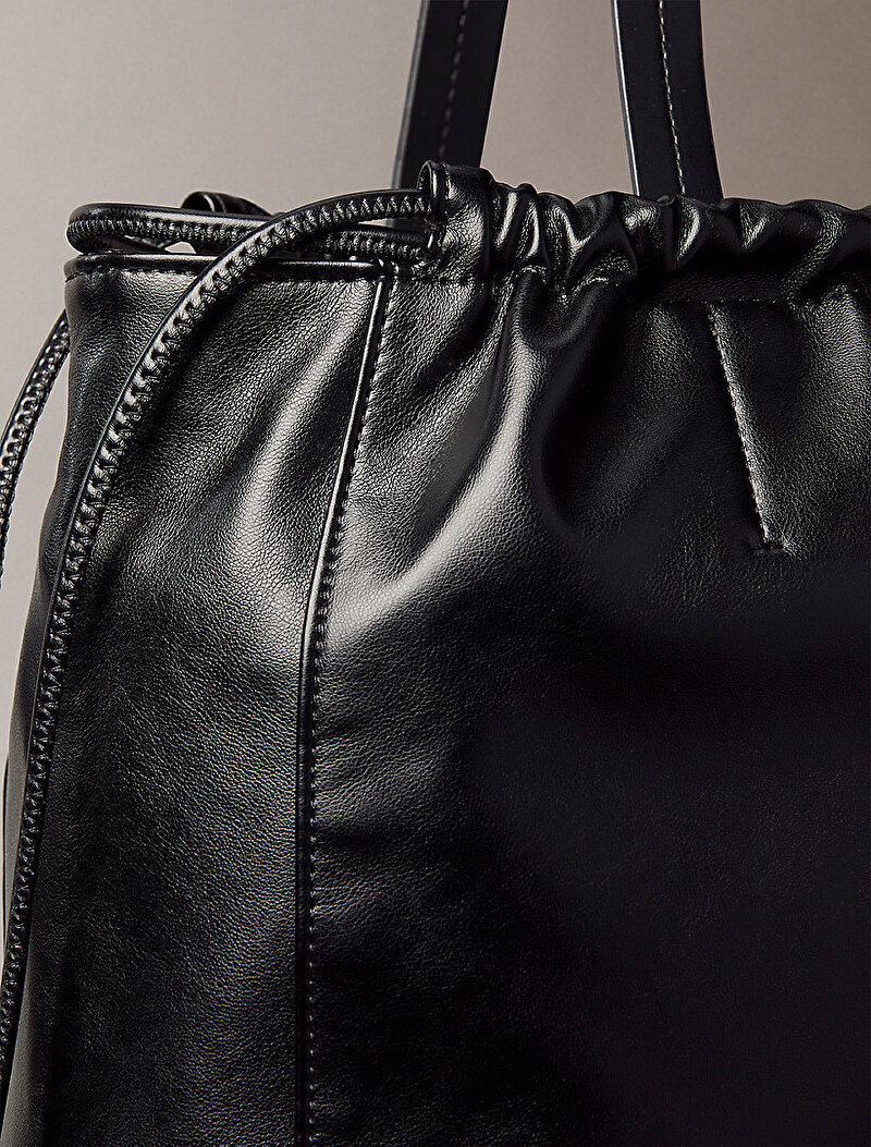 Calvin Klein Siyah Renkli Kadın Drawstring Tote Çanta