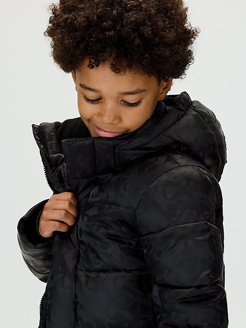 Calvin Klein Siyah Renkli Erkek Çocuk CK Loogo Puffer Mont
