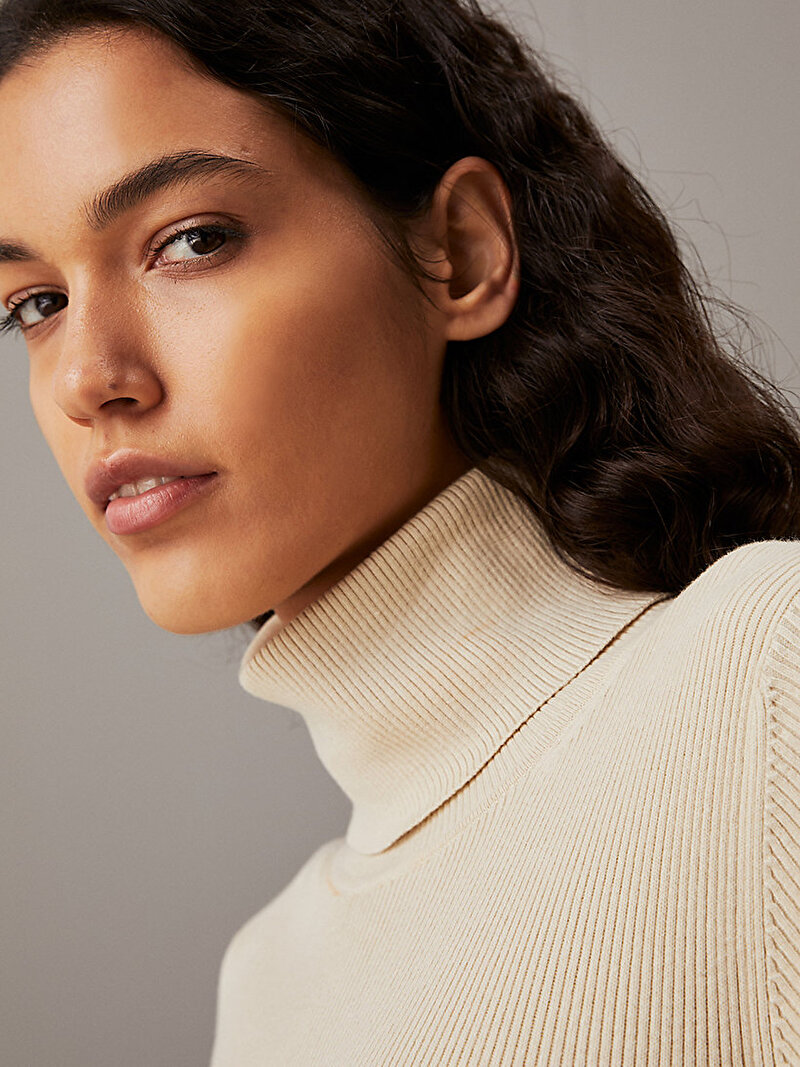 Calvin Klein Bej Renkli Kadın Woven Label Roll Kazak