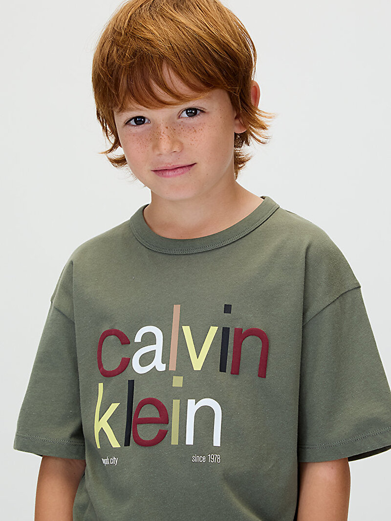 Calvin Klein Yeşil Renkli Erkek Çocuk Color Logo Graphic T-shirt