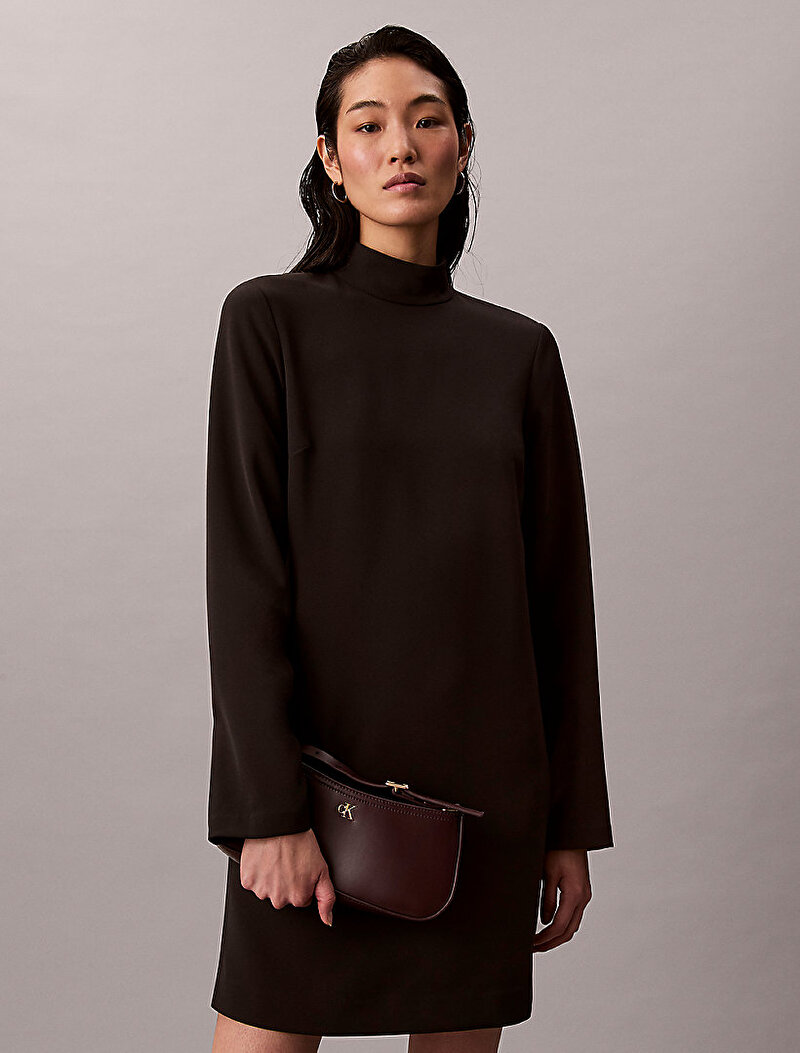 Calvin Klein Kırmızı Renkli Kadın CK Small Omuz Çantası