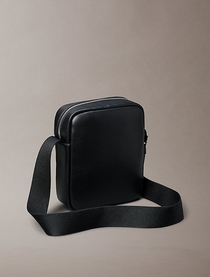 Calvin Klein Siyah Renkli Erkek Raised Reporter Çapraz Çanta