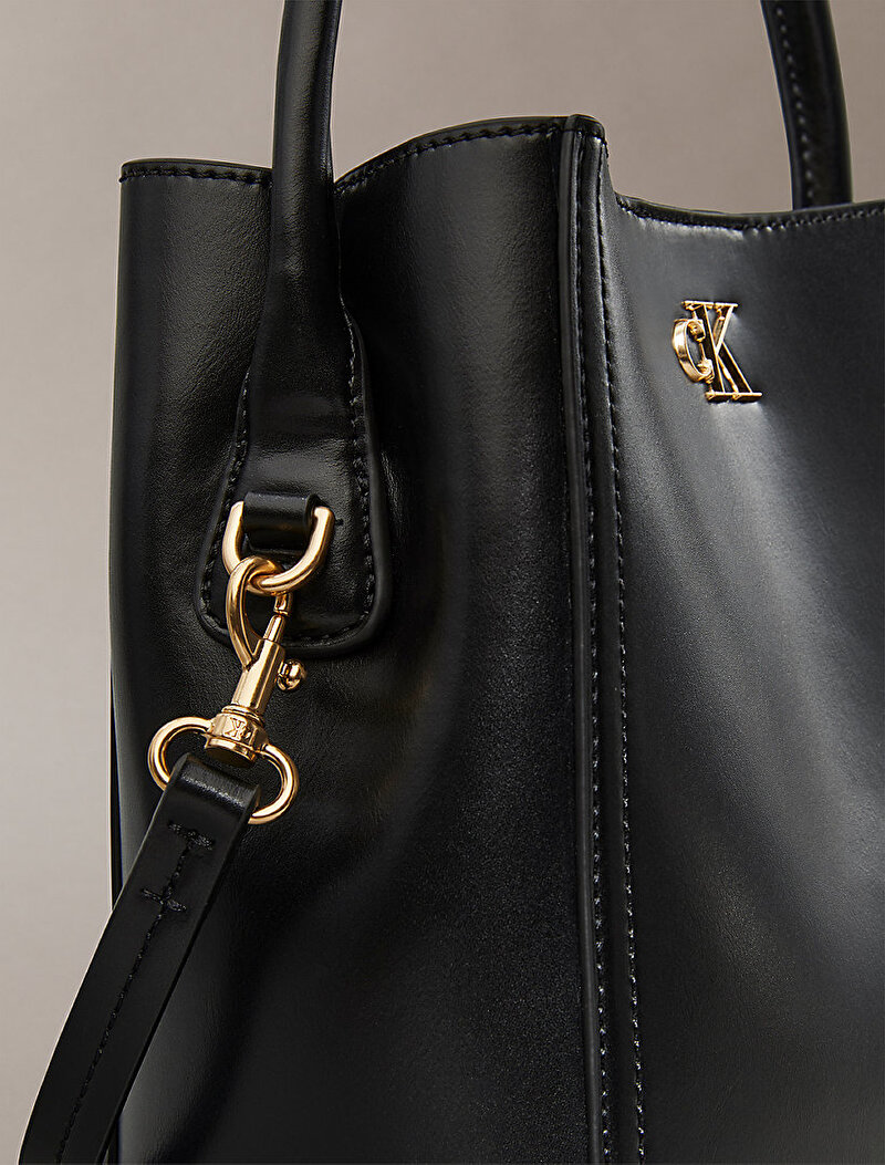 Calvin Klein Siyah Renkli Kadın CK Bucket With Strap Çanta