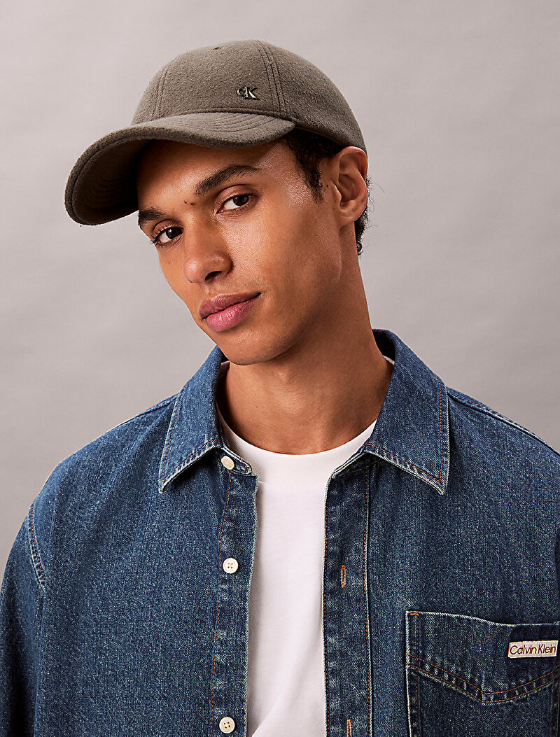 Calvin Klein Gri Renkli Erkek Felt Metal Plaque Şapka