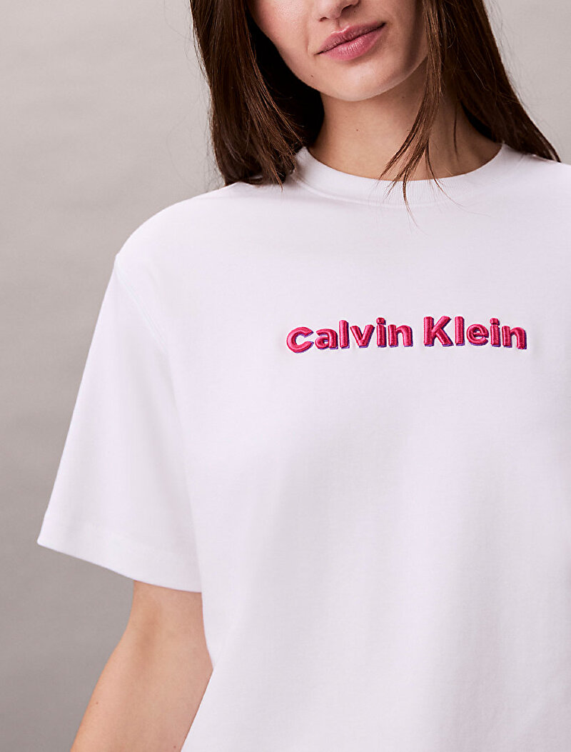 Calvin Klein Beyaz Renkli Kadın T-shirt
