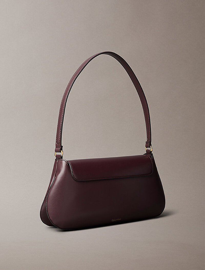 Calvin Klein Kırmızı Renkli Kadın Hardware Flap Omuz Çantası