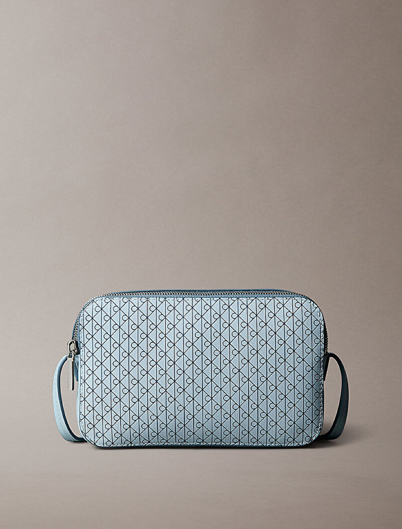 Calvin Klein Mavi Renkli Kadın Emblem Elongated Çapraz Çanta