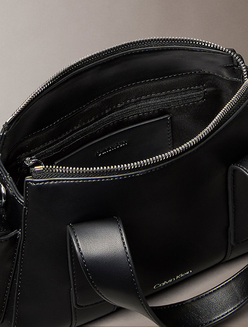 Calvin Klein Siyah Renkli Kadın Webbing Stap Pocket Çapraz Çanta