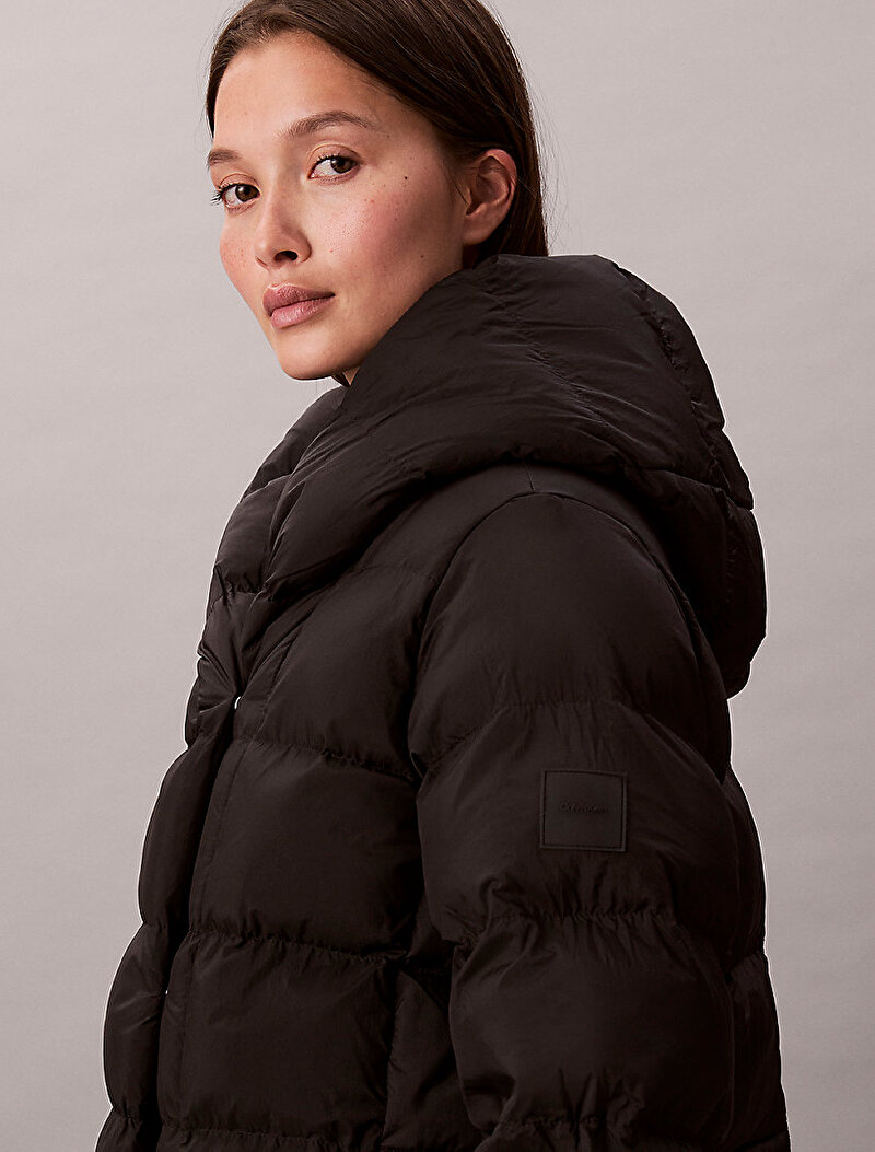 Calvin Klein Siyah Renkli Kadın Shine Wrap Puffer Mont