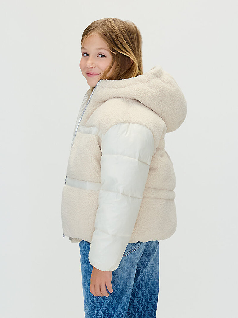 Calvin Klein Bej Renkli Kız Çocuk Teddy Shinny Puffer Mont