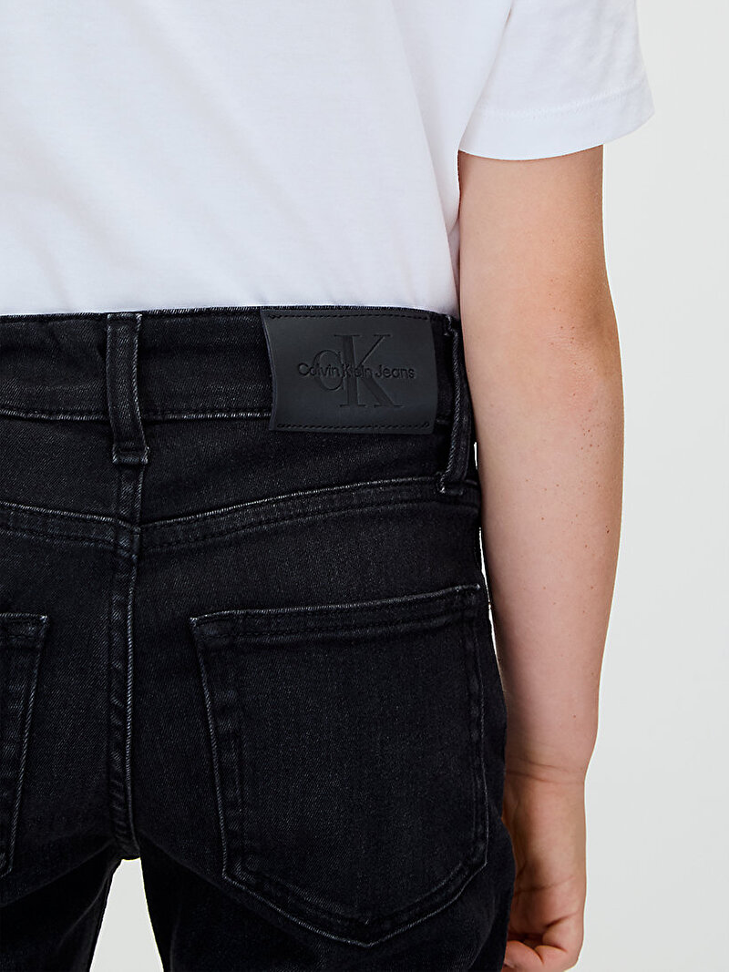 Calvin Klein Siyah Renkli Erkek Çocuk Regular Straight Washed Jean Pantolon